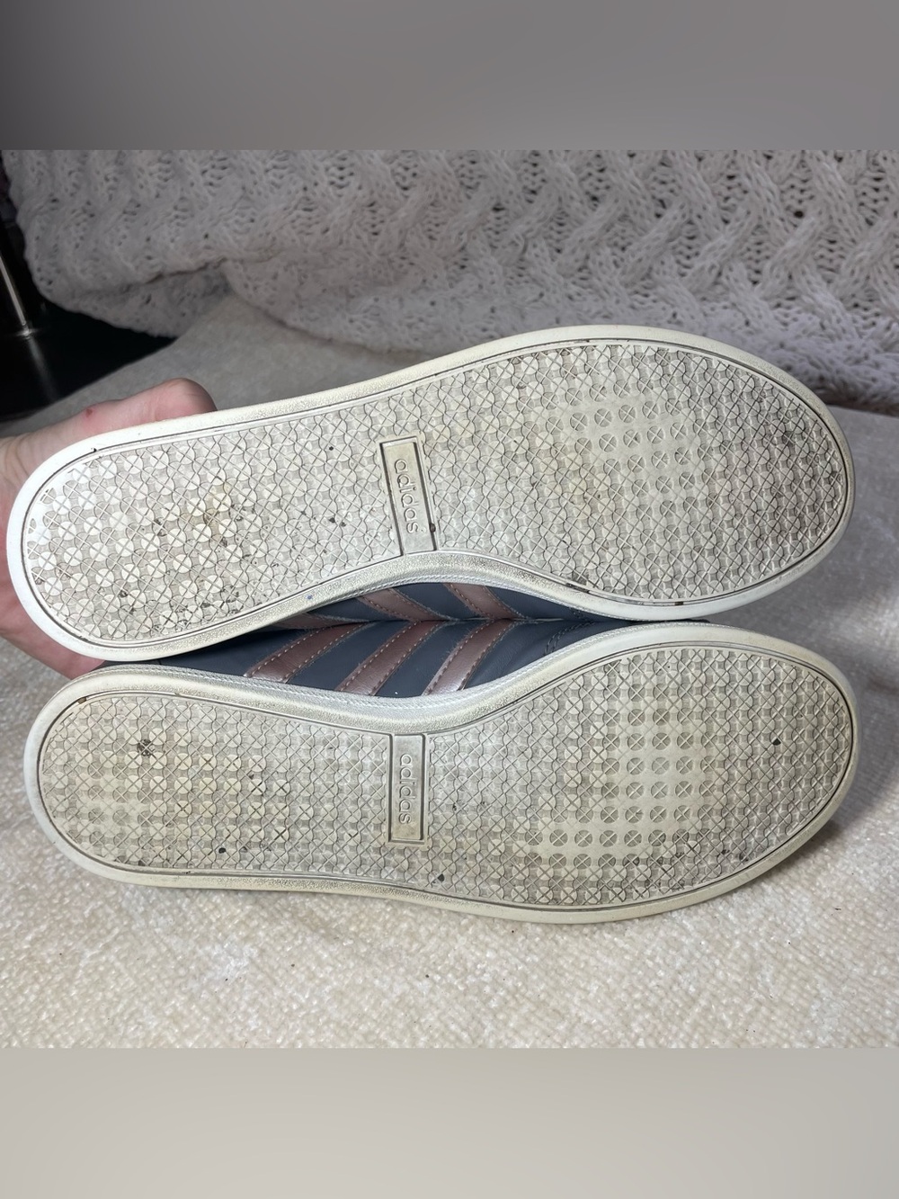 Adidas Girl/Women Gray Sneakers with Rose Gold Stripes size 6.5 - Picture 8 of 9